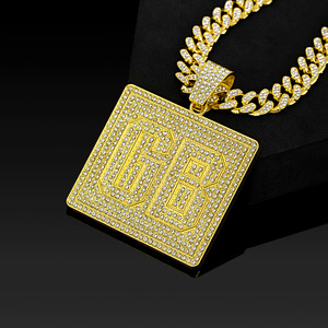 Conjunto de Joyería Chapado en Oro de 18K con Eslabones Cubanos y Cristales de Imitación, Colgante Cuadrado GB, Iniciales/Letras Personalizables, Unisex, Estilo Hip - Product Image 3