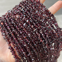 Perles de pierres précieuses irrégulières en grenat et aigue-marine naturelles de 3 mm à 5 mm, en gros, longueur 80 cm (32 pouces)