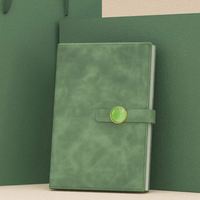 Ensemble cadeau d'affaires multifonctionnel avec logo en relief, carnet à couverture rigide en PP, bloc-notes, agenda, marque-page, boîte USB, promotionnel personnalisé