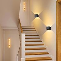 Lampu Dinding LED Modern Sensor Gerak Bertenaga Baterai Efisiensi Tinggi Cahaya Putih Hangat Desain Minimalis Plastik Hitam Untuk Penggunaan Dalam Ruangan