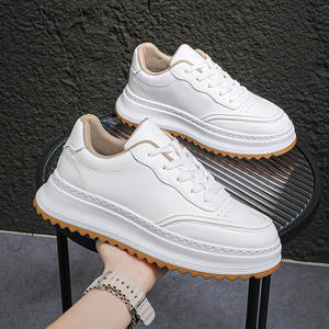 Chaussures de skate pour hommes, baskets blanches tendance, chaussures de sport décontractées à lacets, chaussures respirantes tendance version coréenne - Product Image 5