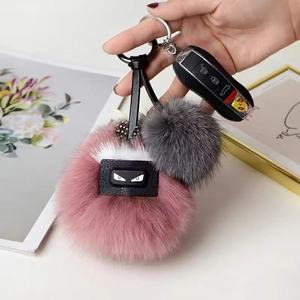 Thiết Kế Mới Sang Trọng Bất Fox Fur Puff Xe Keychain Động Vật Sang Trọng Túi Quyến Rũ Mềm PVC Kim Loại Mặt Dây Chuyền Keyring Bóng Hình Dạng - Product Image 3