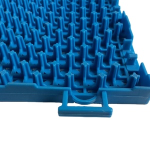 Baldosas Deportivas de Plástico PP Antideslizantes de Diseño Moderno para Canchas de Fútbol Sala y Baloncesto Suspendidas al Aire Libre - Product Image 3