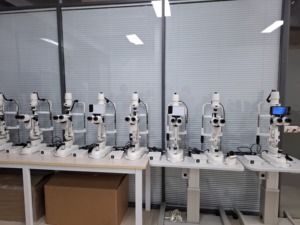 Lámpara de hendidura digital profesional para examen del segmento anterior del ojo - Product Image 2