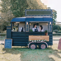Camion de nourriture pour chevaux de restaurant Équipement de gril de taille personnalisée Cuisine mobile fourgonnette Remorque de restauration rapide Camion de tacos mobile Chariots de café