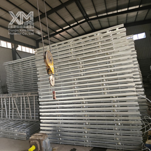 Panneau de porte de enclos à têtes autobloquant pour bovins, galvanisé à chaud, pour l'élevage laitier, pour l'alimentation et le contrôle des vaches, veaux et veus. - Product Image 3