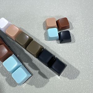 Teclas Quadradas de Plástico Translúcido Preto com Seis Teclas, Iluminadas, de Alta Transparência, Modelo de Teclas de Descompressão para Comércio Transfronteiriço - Product Image 4