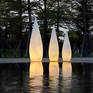 ไฟสนามหญ้า LED กันน้ำกลางแจ้ง ระดับการป้องกันน้ำ IP65 สำหรับสวน ลานบ้าน วิลล่า แจกันหน้าบ้าน สวนสาธารณะ สนามหญ้า และพื้นที่กลางแจ้งอื่นๆ - Product Image 2