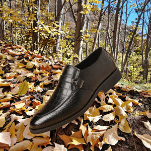 Chaussures QLFashion pour hommes, automne 2025, nouvelles chaussures de course, tendance de la mode, cuir véritable, à enfiler, grande taille, embossées - Product Image 3