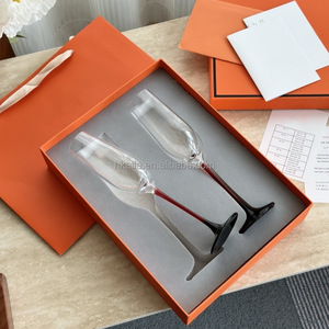 Juego de Copas de Vino de Lujo Art Deco, Ecológicas, Hechas a Mano, Aptas para Lavavajillas, con Capacidad de 301-400 ml, en Caja de Regalo, Dos Piezas por Juego - Product Image 1