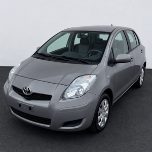 Hatchback Compacto Usado, Deportivo, de Baja Cilindrada, Económico en Combustible, Automático, para Proveedor Global de Autos para Yaris - Product Image 1