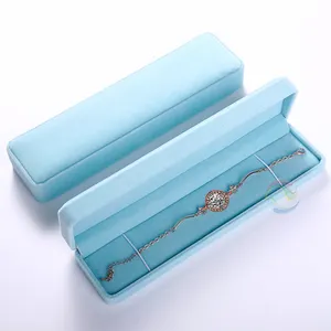 Goedkope op maat gemaakte rechthoekige lange blauwe fluwelen doos voor sieradenkettingen - Product Image 1
