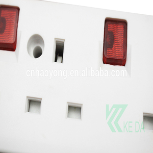 Regleta de extensión eléctrica tipo UK, enchufe con interruptor - Product Image 2