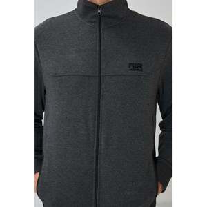 ชุดวอร์มผู้ชาย Air Jones สีแอนทราไซต์ผสมสีดำ รุ่น Jogger ผลิตจากผ้าฝ้ายผสมที่สวมใส่สบาย เหมาะสำหรับกีฬาและกิจกรรมลำลอง - Product Image 5