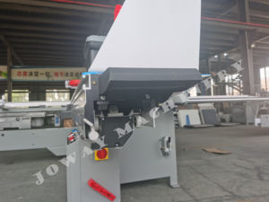 Scie de <span class=keywords><strong>menuiserie</strong></span> chinoise Machines de découpe de bois Table <span class=keywords><strong>coulissante</strong></span> Scie à panneaux Machine de travail du bois - Product Image 2