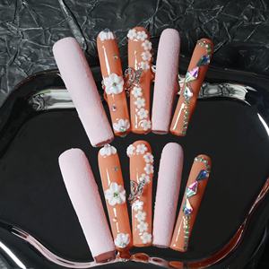 Uñas acrílicas artesanales de alta gama al por mayor, uñas postizas cuadradas de cobertura completa, diseños de flores talladas a mano en 3D, personalizables. - Product Image 3
