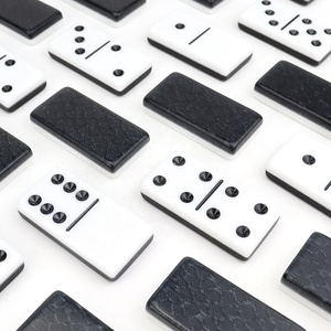 Bộ <span class=keywords><strong>Domino</strong></span> Hai Tông Màu Trắng Đen Sáu D6 Hai Tông Đặt Làm Theo Yêu Cầu Của Nhà Máy Với Chấm Đen Trong Hộp Giấy Cho Sản Phẩm Cờ Bạc Người Lớn - Product Image 6
