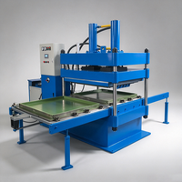 Presse à carreaux de sol en caoutchouc, machine hydraulique à quatre colonnes pour la vulcanisation de granulés de pneus usagés, pour usine industrielle lourde