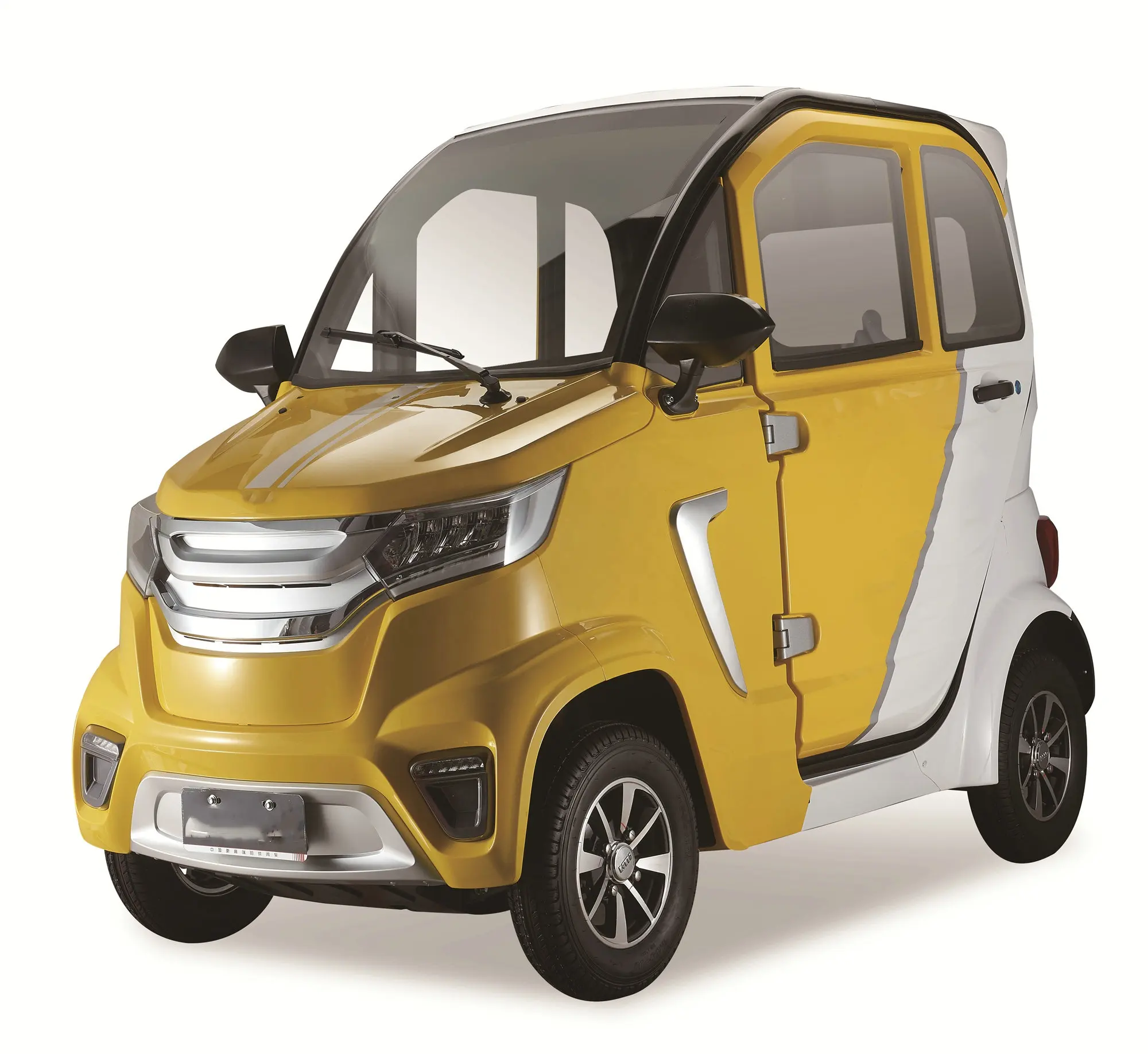 उच्च गुणवत्ता L6e ईईसी अनुमोदन 3 सीट इलेक्ट्रिक वाहनों गर्म COC के साथ बिजली के मिनी कारों