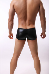 2024 mode européenne et américaine Sexy hommes Boxer Shorts PU cuir culotte serrée avec garniture en métal pour les gars - Product Image 4