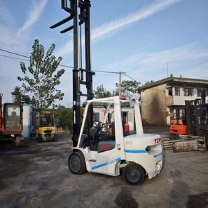 Great Efficiency Japan TCM 30 3 Ton <b>Used</b> Diesel Engine Forklift 3m Lift Height EPA CE Certified 2022 Model for Loading - Product Image 2
