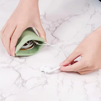 Étui mini-porte-monnaie en cuir PU orange avec fermoir à pression, petit étui pour écouteurs, logo personnalisé en relief, pour femmes, rangement de pièces de monnaie, vente en gros