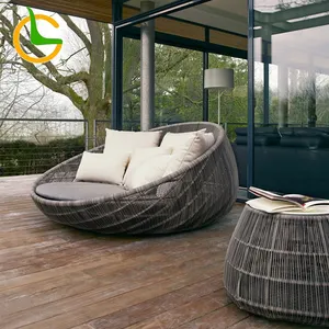 Temporary european style queen size outdoor rattan day bed wicker bed ,round rattan outdoor bed
