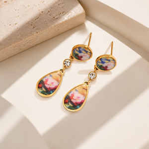 Pendientes Colgantes Florales Dorados de Acero Inoxidable con Baño de Oro de 14K y Circonita Cúbica Pintada - Product Image 1