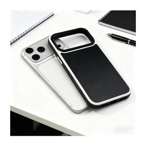 เคส TPU & PC ดีไซน์ทันสมัยสำหรับ <span class=keywords><strong>iPhone</strong></span> 17 Pro 17 Pro Max รุ่นใหม่ล่าสุด พร้อมตัวเลือกสีดำและสีขาว และโลโก้แบบกำหนดเอง - Product Image 4