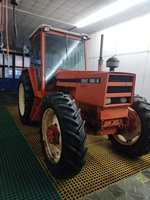 Tracteur d'occasion RENAULT 1181 118hp 4x4wd Matériel agricole Machines agricoles Petit mini tracteur