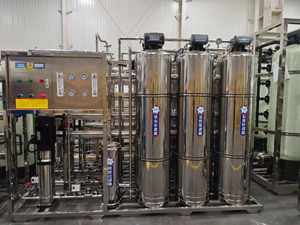 Piccola fabbrica di apparecchiature per il trattamento delle acque sotterranee di pozzo di acqua di osmosi inversa RO filtro per la produzione di acqua minerale - Product Image 1