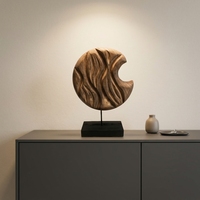 Sculpture en bois en forme de croissant, texture flamboyante, lignes fluides, style Art Déco, nature morte, ornement de bureau, finition noyer, forme irrégulière