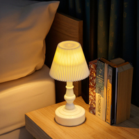 Veilleuse LED créative vintage, lampe de table, matériau ABS, ornements de bureau, cadeau d'anniversaire pour dormeuses, batterie