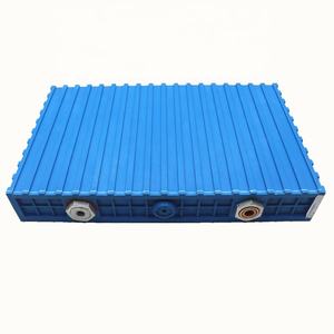 角柱充電式 lifepo4 リチウム電池セル <span class=keywords><strong>3.2</strong></span> v 400Ah 電気自動車用ソーラー収納システム電源銀行 - Product Image 3