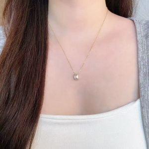 Parures de colliers pendentifs minimalistes rétro en or jaune 18 carats avec diamants roses de laboratoire taille princesse, bijoux de luxe en diamants de laboratoire - Product Image 5