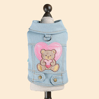 Vêtements de Luxe Lavables pour Animaux de Compagnie – Gilet en Jean Décoratif en Polyester pour Chien et Chat, Motif Ours Câlinant un Cœur, pour Bichon Frisé et Petits Chiens, Printemps-Été