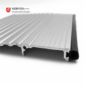 Rampe <span class=keywords><strong>de</strong></span> <span class=keywords><strong>seuil</strong></span> <span class=keywords><strong>de</strong></span> <span class=keywords><strong>porte</strong></span> en caoutchouc et aluminium, bande <span class=keywords><strong>de</strong></span> transition <span class=keywords><strong>de</strong></span> sol pour portes coulissantes, pour fauteuils roulants et scooters, durable, garantie 3 ans - Product Image 3