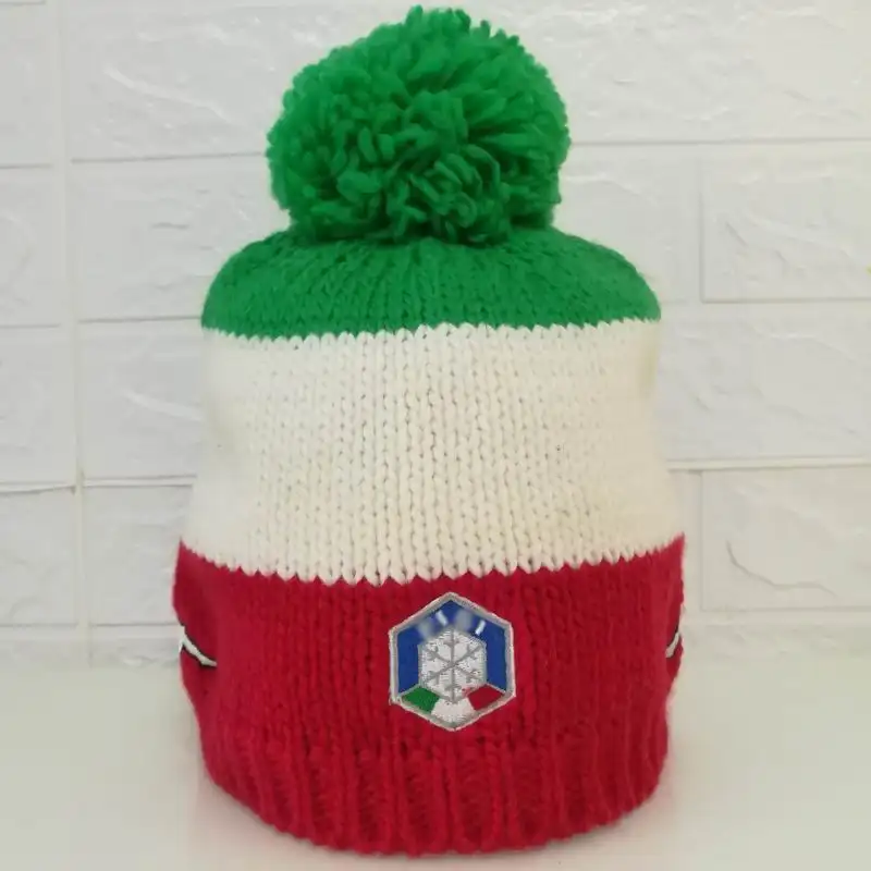 Custom Patch Logo Women's Winter Knitted Beanie Hat with Pompom Warm Knit Cap Beanie for Women
