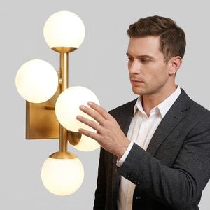 Applique murale moderne en laiton avec abat-jour blancs ronds, luminaire d'intérieur pour entrée et décoration intérieure - Product Image 1
