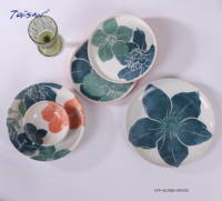 Ensemble d'assiettes et de plats en grès céramique écologique avec motifs d'impression de feuilles blanches et vertes avec assiette pour la maison