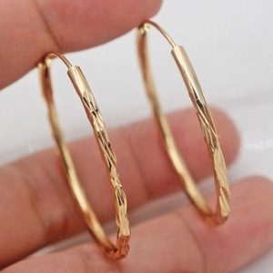 Orecchini a Cerchio Geometrici per Donne, Gioielli Minimalisti Rotondi alla Moda, Vendita all'Ingrosso - Product Image 2