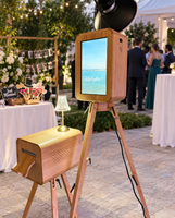 Photomaton vintage en bois massif léger avec écran tactile de 18,5 pouces pour les fêtes et les mariages, diffusion en direct