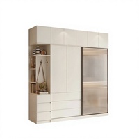 Armoire coulissante moderne et peu encombrante 2026 |   Solution de rangement personnalisée écologique E0 pour projets d'appartements de luxe