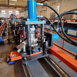 PLC-Gesteuerte Stahlrahmenkonstruktionsmaschine |   Maßgefertigtes Hutprofil- und Omega-Traversen-Rollformsystem - Product Image 5