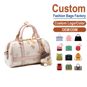 Sac bandoulière personnalisé en cuir premium avec imprimé Pégase enchanteur, sac Boston pour femmes - Product Image 1