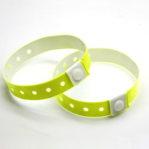 Dây Đeo Cổ Tay Vinyl Hình Chữ L Thời Trang Giao Hàng Nhanh Có Logo Khác Nhau Tùy Chỉnh Lễ Hội Tiệc Tùng Sự Kiện Vv - Product Image 3