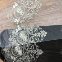 Tissu en velours transparent brodé de fleurs Rideau