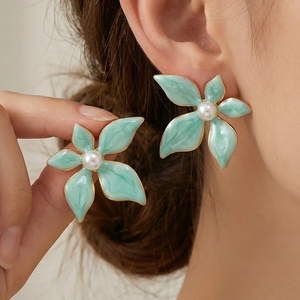 Boucles d'oreilles papillon tendance anti-chute pour femmes, en acier inoxydable 304, bijoux d'oreille légers, accessoires pour un usage quotidien - Product Image 1