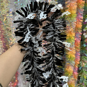 พวงมาลัยตกแต่งรูปผีวัสดุ PET สำหรับคริสต์มาส ฮาโลวีน ผลิตในเจ้อเจียง ประเทศจีน - Product Image 2