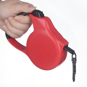 Laisse rétractable pour chien rouge, laisse automatique pour animaux de compagnie avec boucle pour promener chiens et chats - Product Image 1